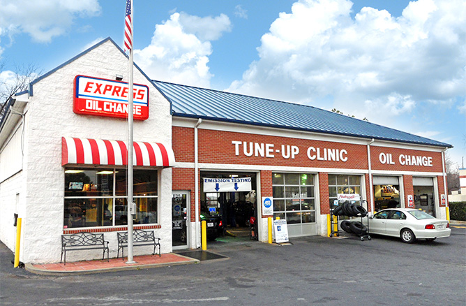 snapshot of express oil change tune up clinic during 1990s