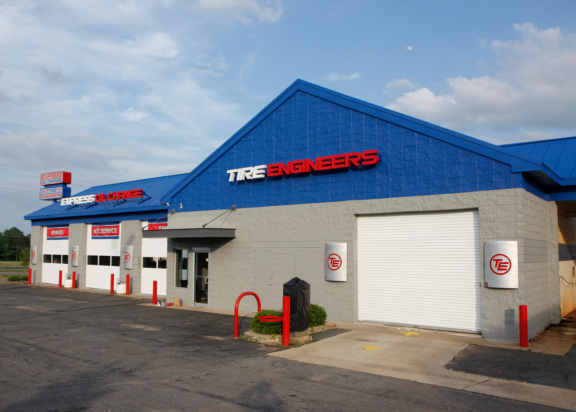 Express Oil Change & Tire Engineers at Alexander City, AL