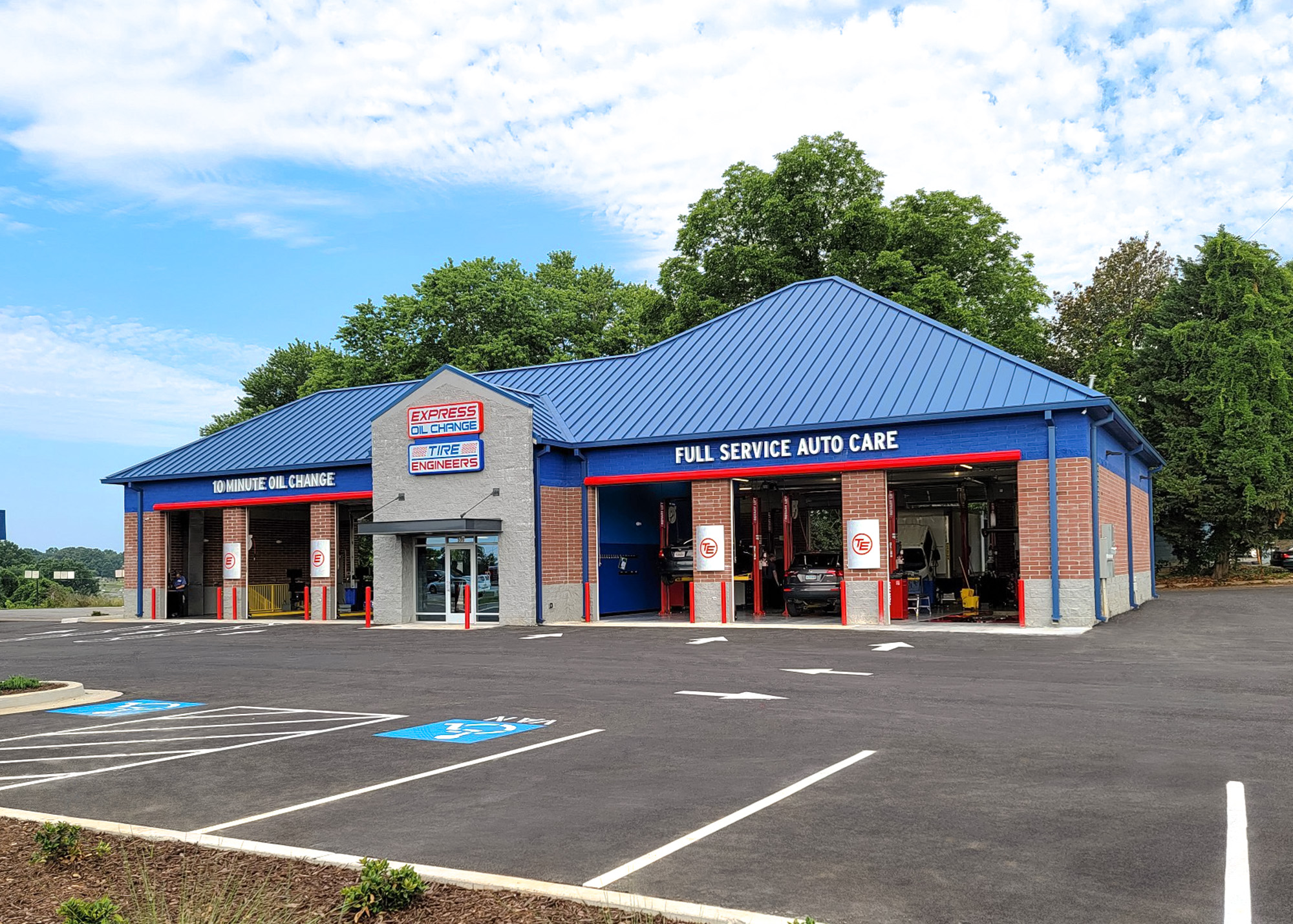 Express Oil Change & Tire Engineers at Gainesville, GA - Jesse Jewell Parkway