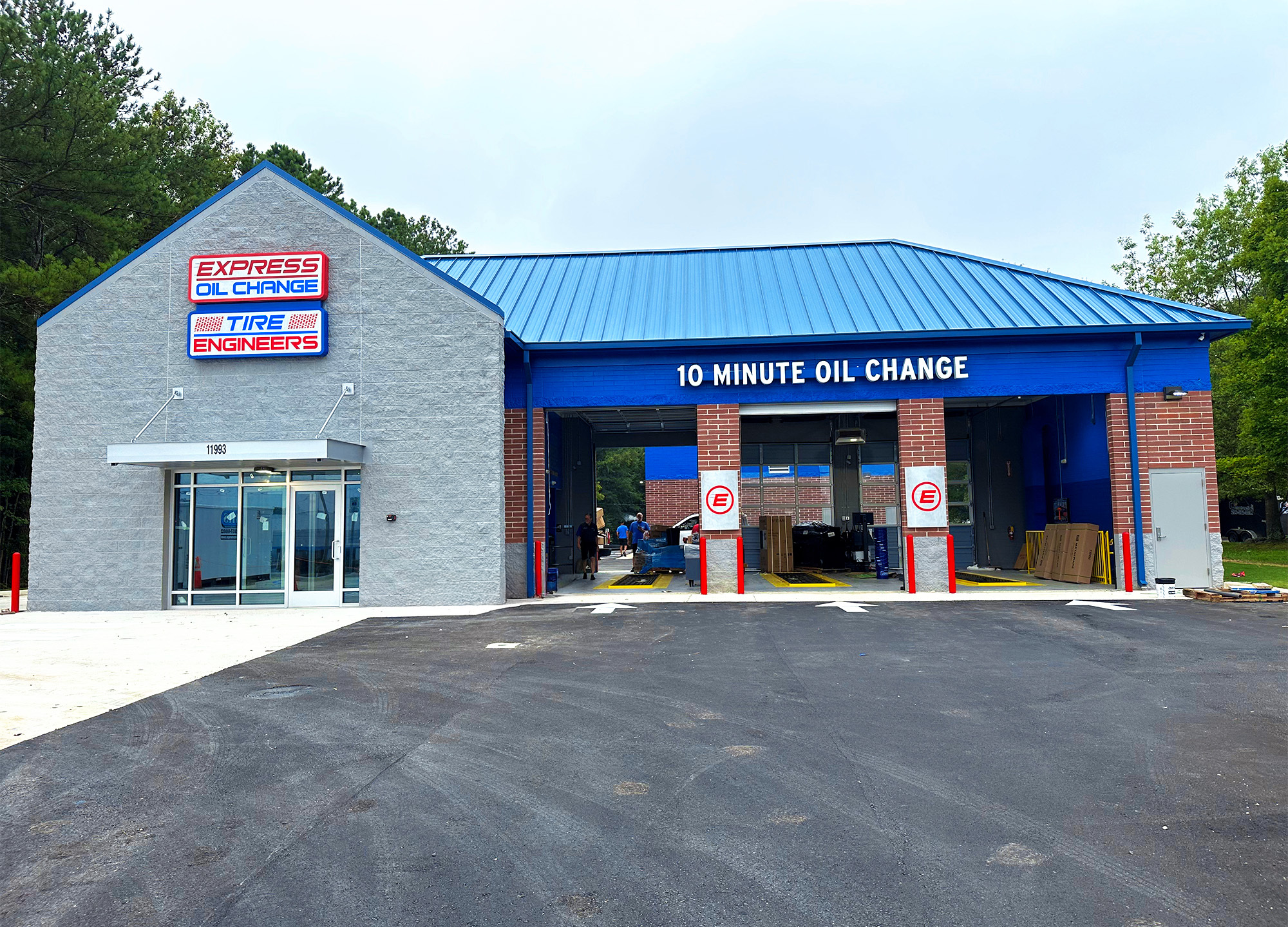 Express Oil Change & Tire Engineers at Guntersville, AL - Guntersville