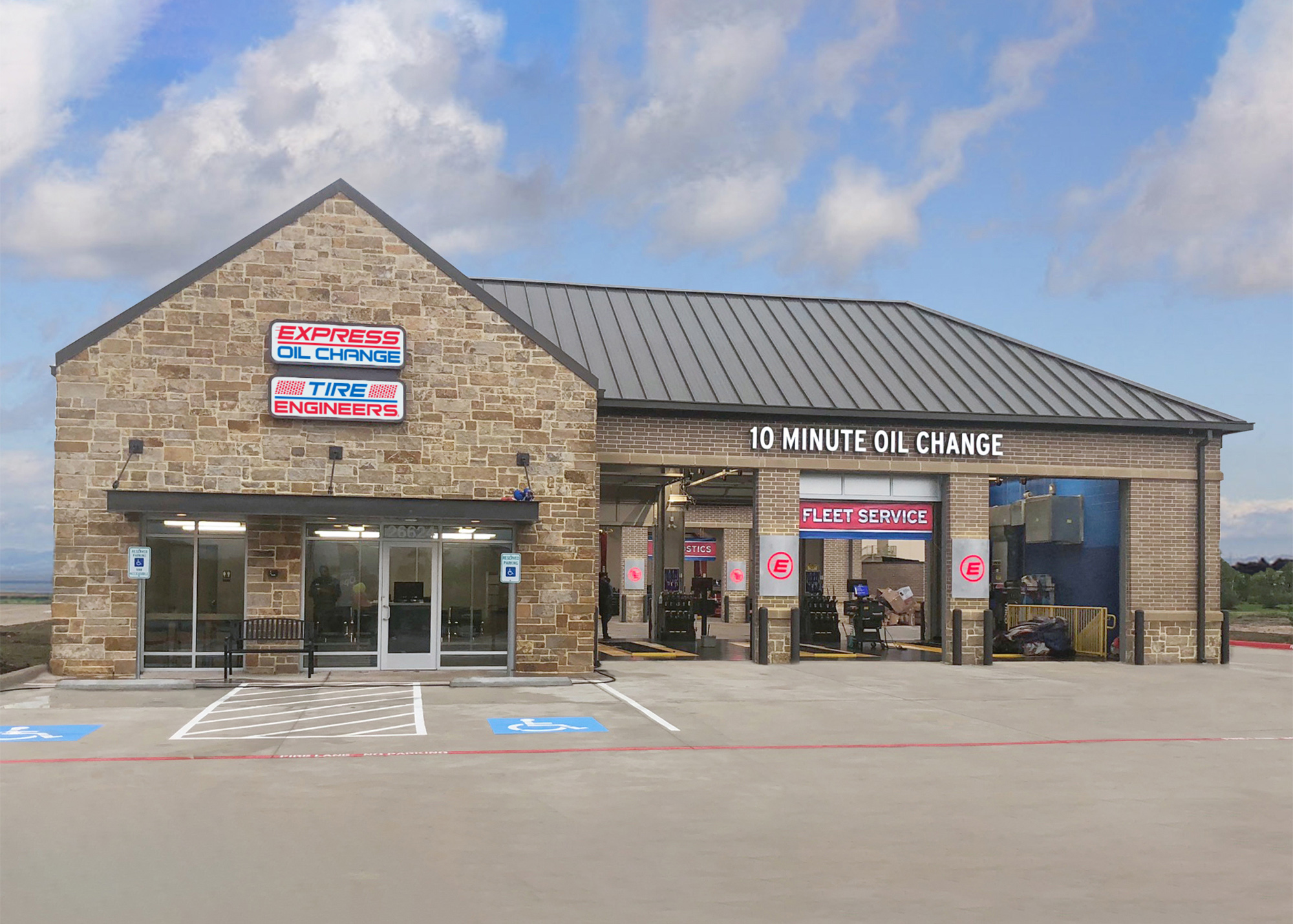Express Oil Change & Tire Engineers at Richmond, TX - Cross Creek