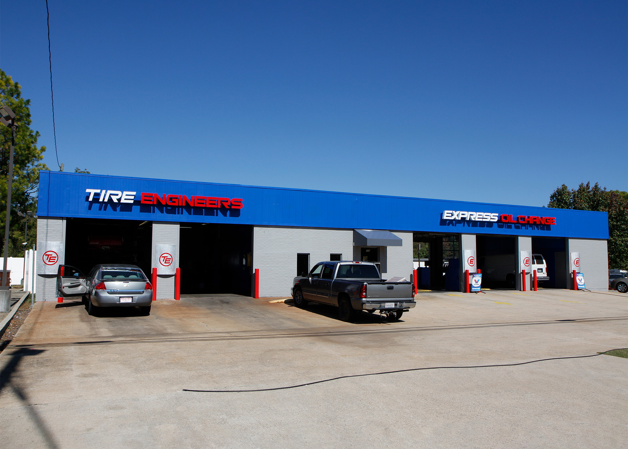 Express Oil Change & Tire Engineers at Dolomite, AL